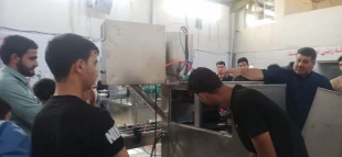 بازدید جمعی از  دانشجویان رشته برق و‌مکانیک  آموزشکده ملی مهارت شریف  ابرکوه  از گروه صنعتی حیدری 4